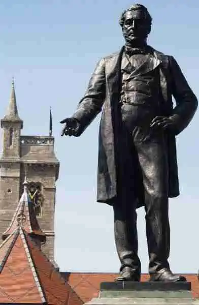 Ward Jackson Statue, Church Square, Hartlepool Hartlepool Homeowners could be entitled to free external wall insulation
